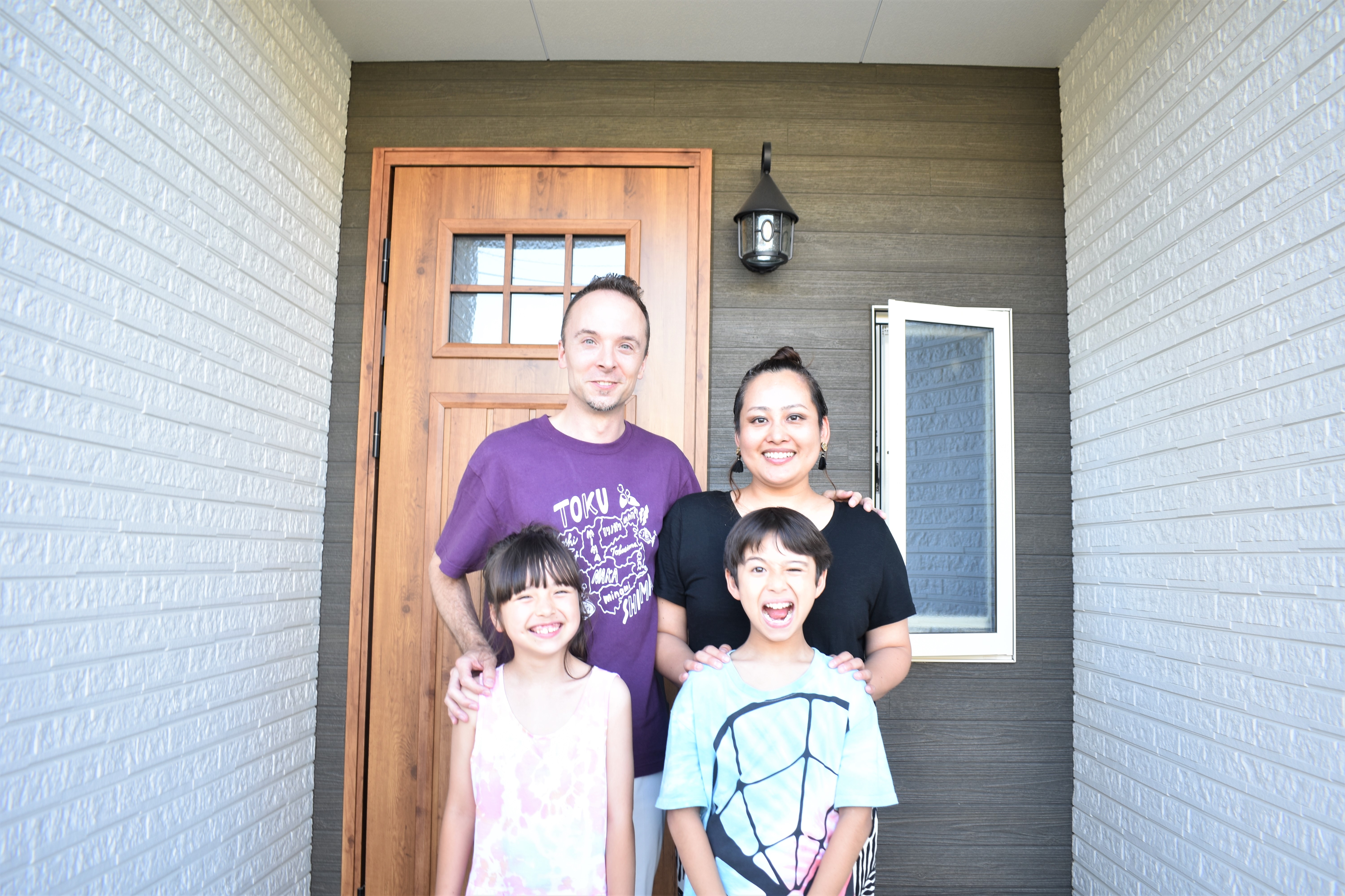 【新築住宅】海から徒歩1分、 自然豊かな環境でゆったりした時間を楽しむ開放感溢れるお家